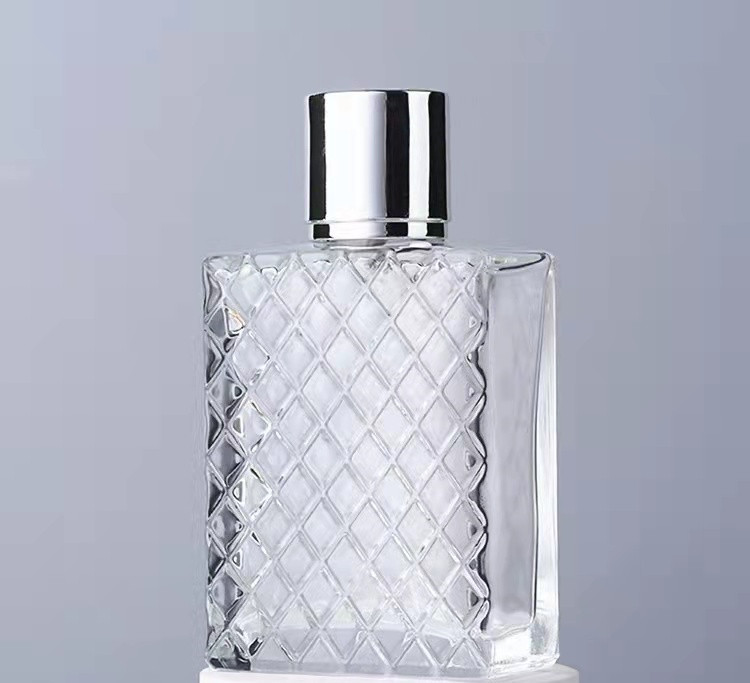 100ml glass perfume bottle with screw sprayer