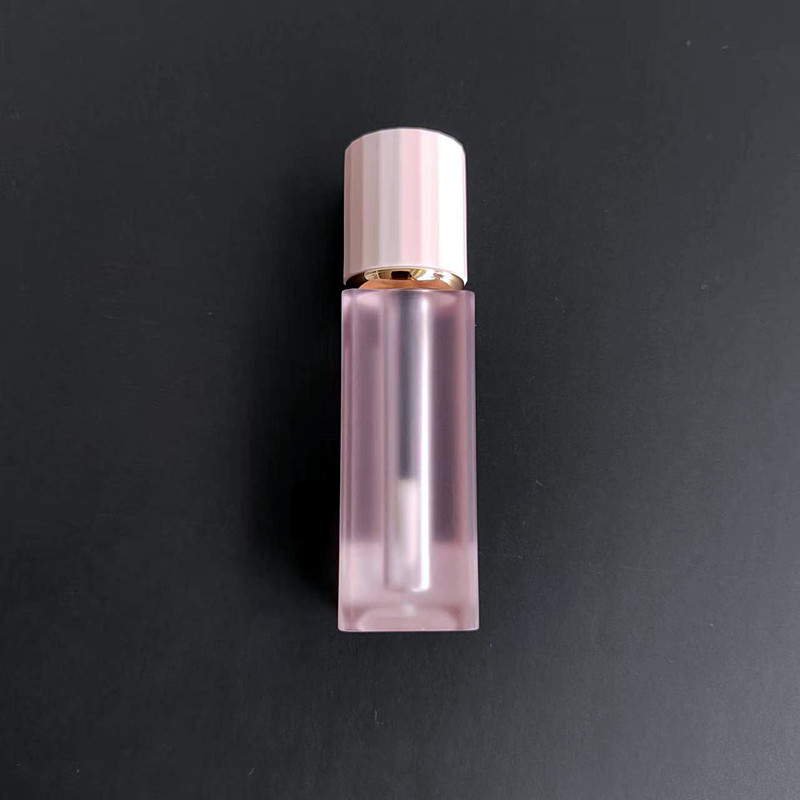 2.5g square shaped frosted lip gloss tube